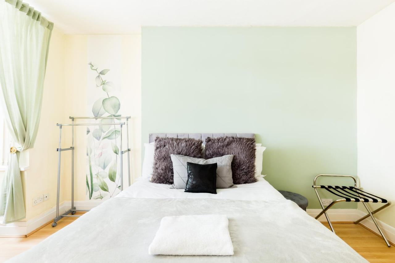 Beautiful 6 Bedroom House For 17 Guests Next To Edgbaston Stadium Birmingham Exteriér fotografie