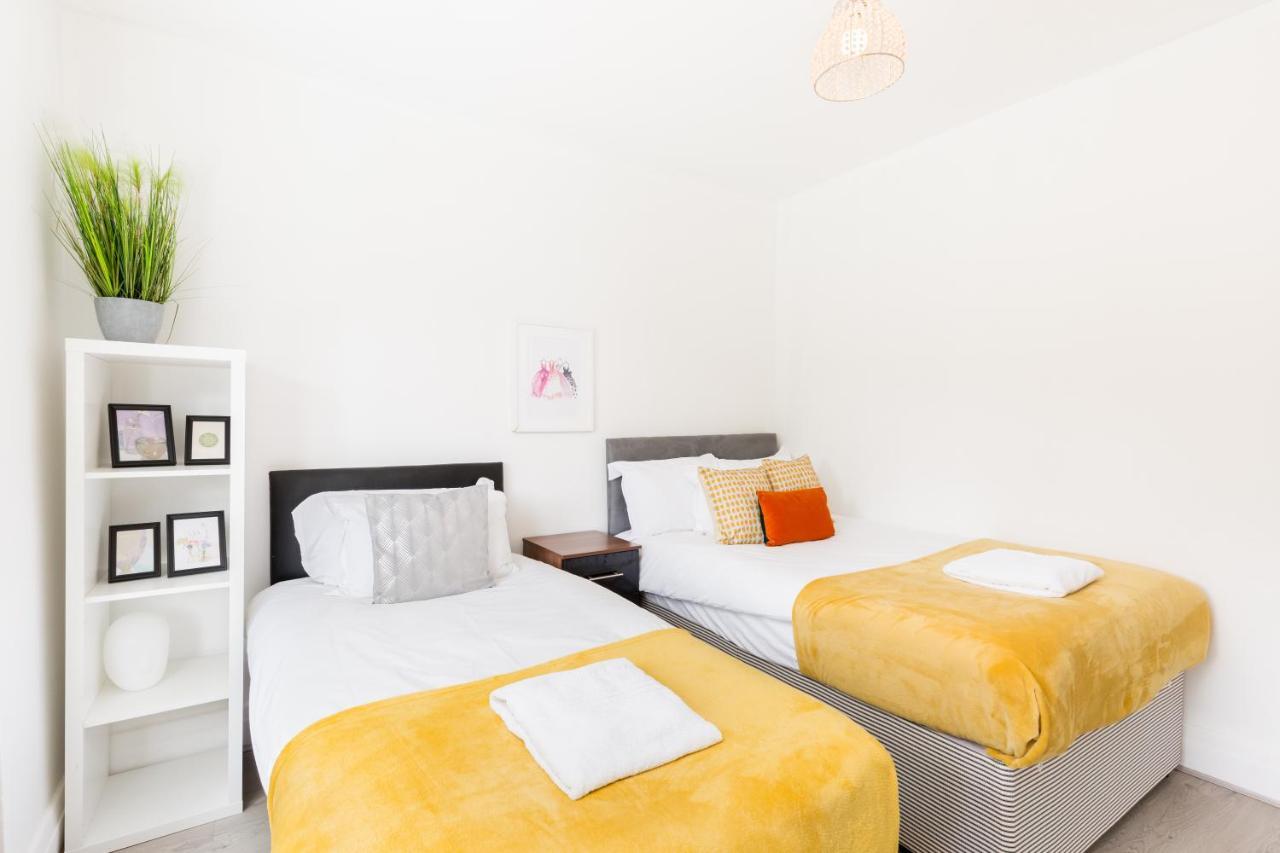 Beautiful 6 Bedroom House For 17 Guests Next To Edgbaston Stadium Birmingham Exteriér fotografie