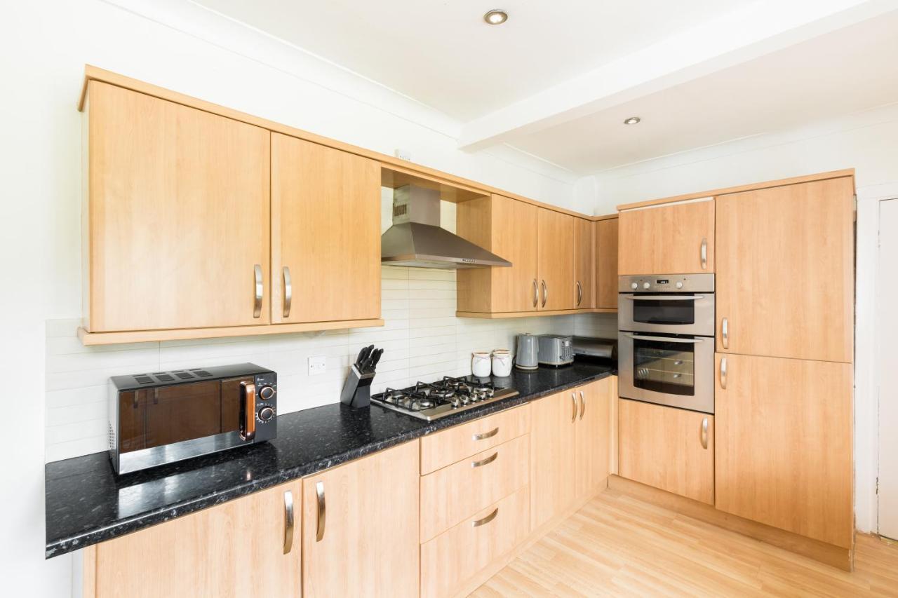 Beautiful 6 Bedroom House For 17 Guests Next To Edgbaston Stadium Birmingham Exteriér fotografie
